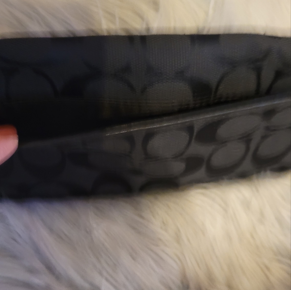 Coach Wallet - Picture 6 of 7
